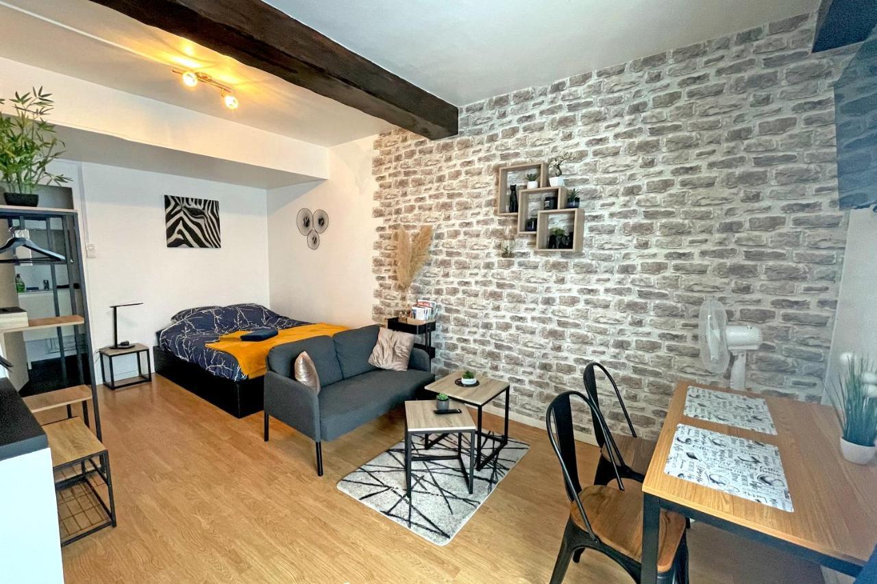 Cosy Studio - 50M Du Loing - Hyper-Centre موريه-سور-لوينغ المظهر الخارجي الصورة